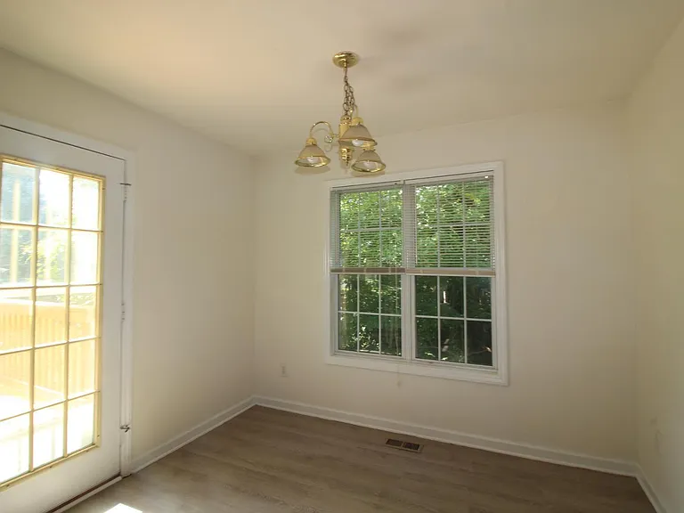 2820 Beehnon Way — Photo 8