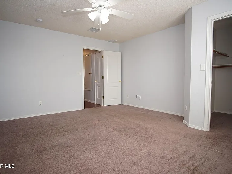 3400 Blue Earth Ln #D — Photo 12