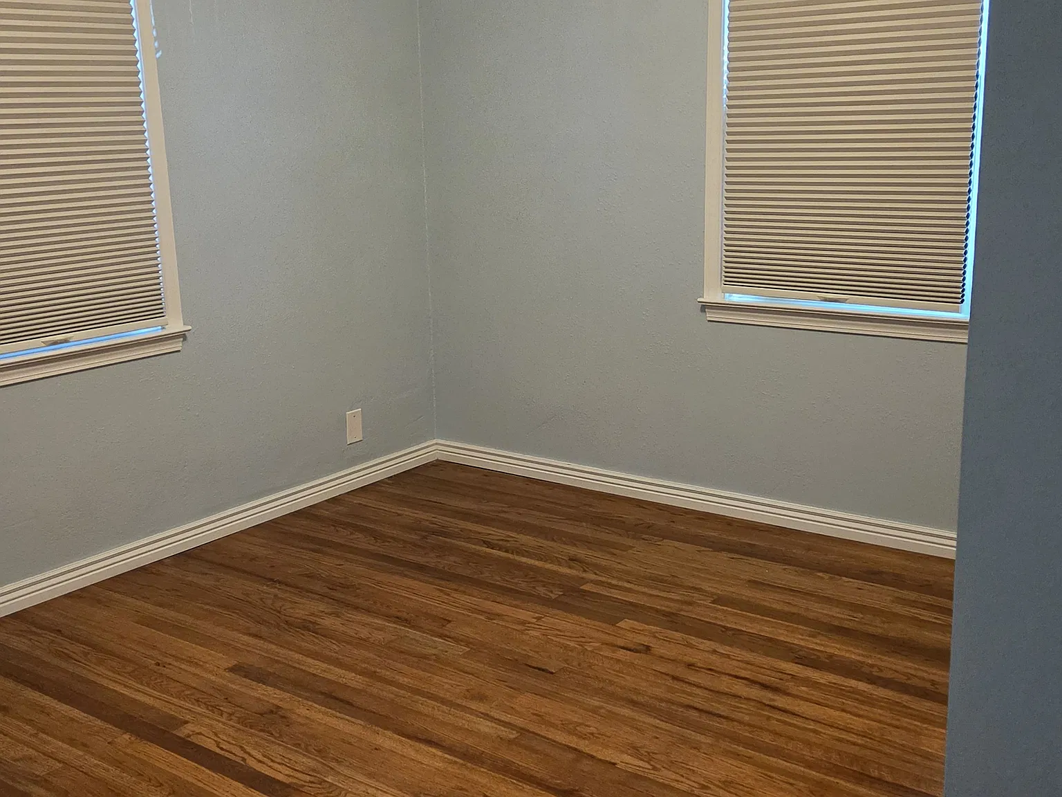 3 bed, 1200 sqft, $2,500 — Photo 4