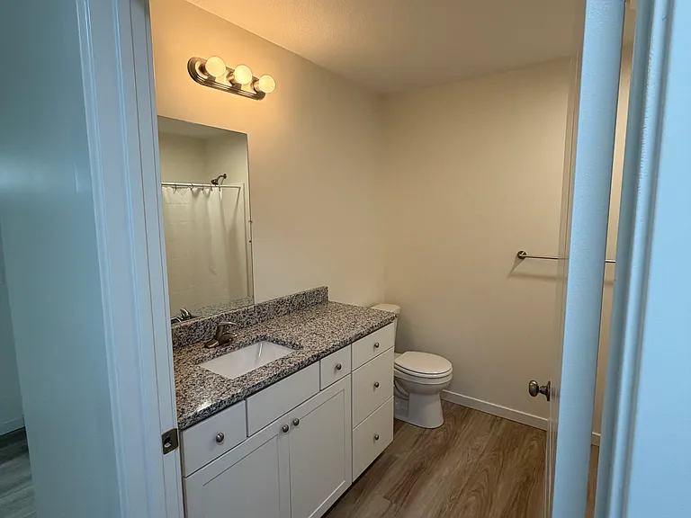 1219 Fountain Dr — Photo 14