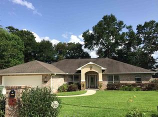 2300 Majestic Dr, Pensacola, FL 32534