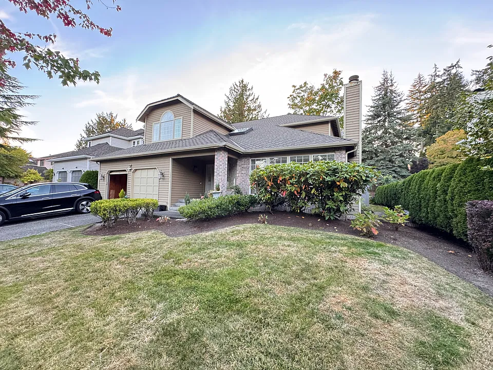 15215 92nd Pl NE