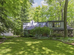 257 Portchester Rd, Holland, MI 49424