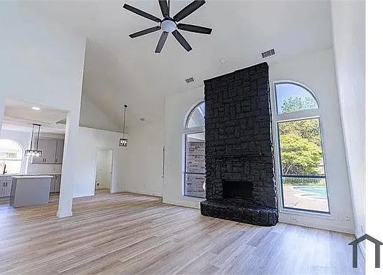 2334 Stillwater Dr — Photo 6