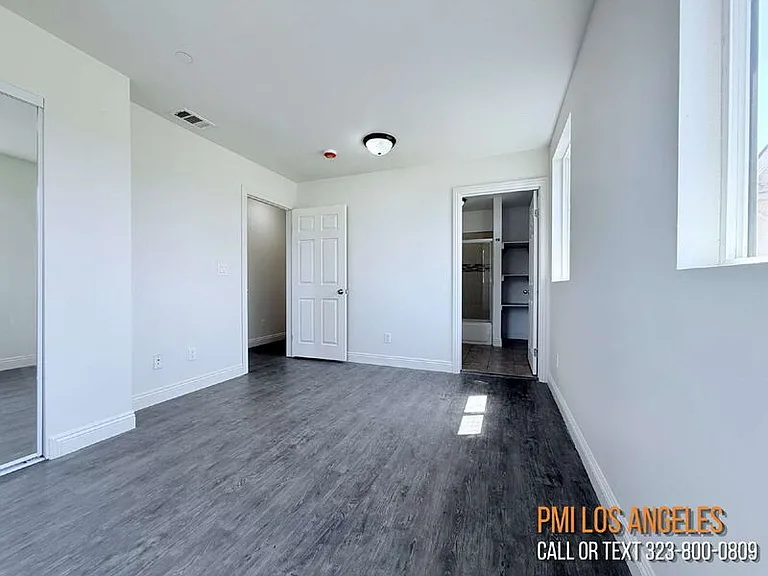 1440 E 42nd St — Photo 14