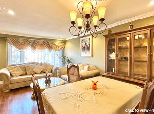 2625 Windjammer Rd #2, Mississauga, ON L5L 1H7