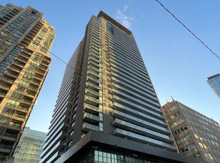 770 Bay St #2401, Toronto, ON M5G 0A6