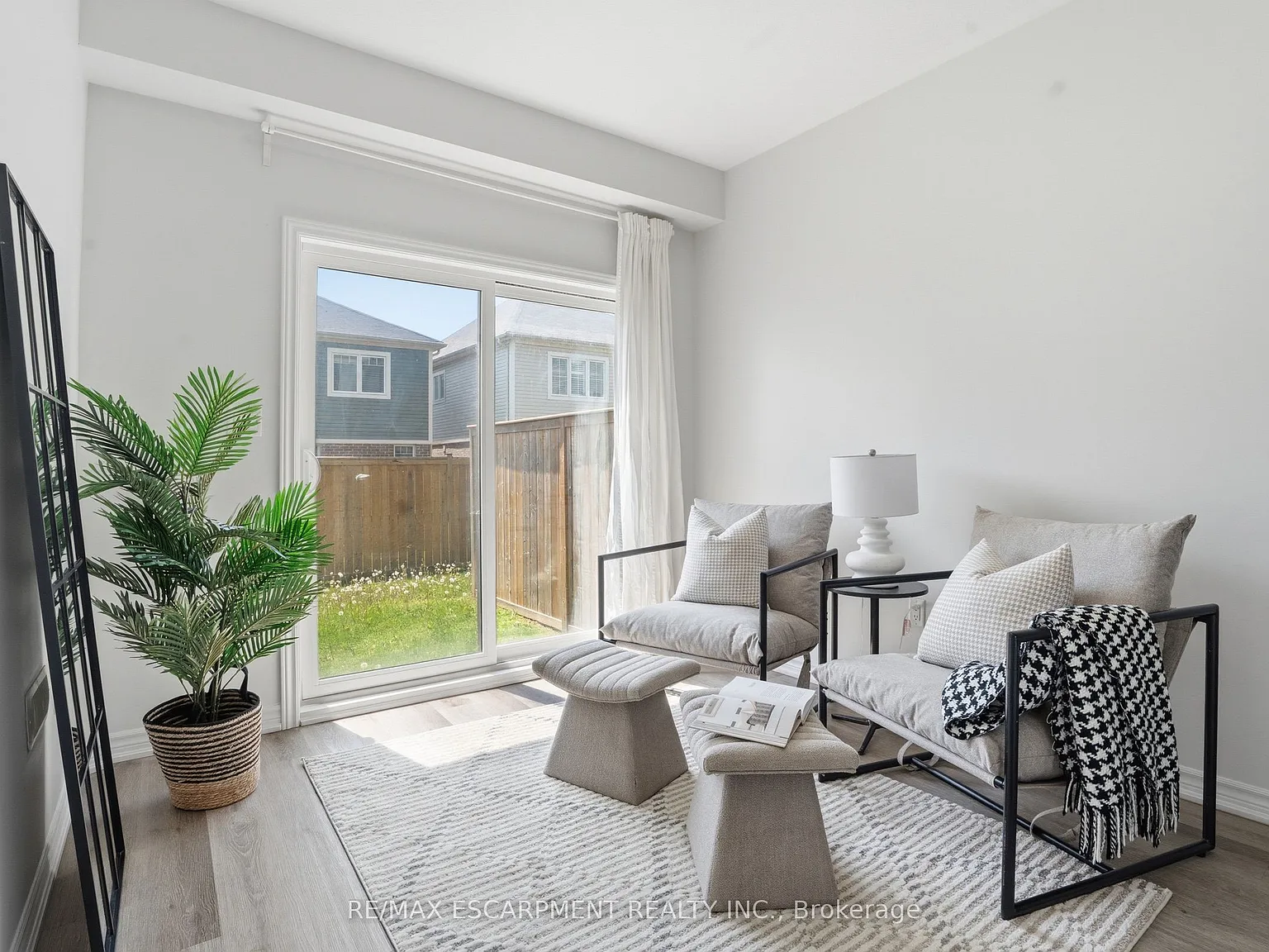 3 bed, $2,700 — Photo 3