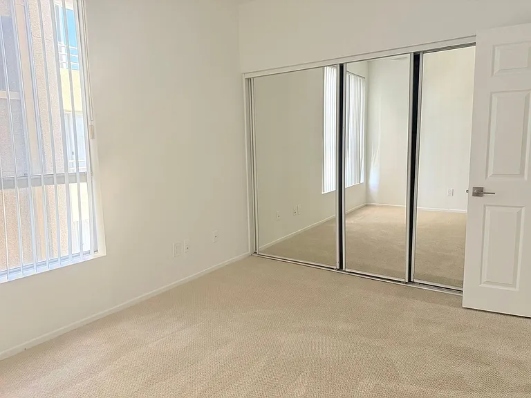 8715 Burton Way - Urban Feel Charming 2 bed 2 bath — Photo 35
