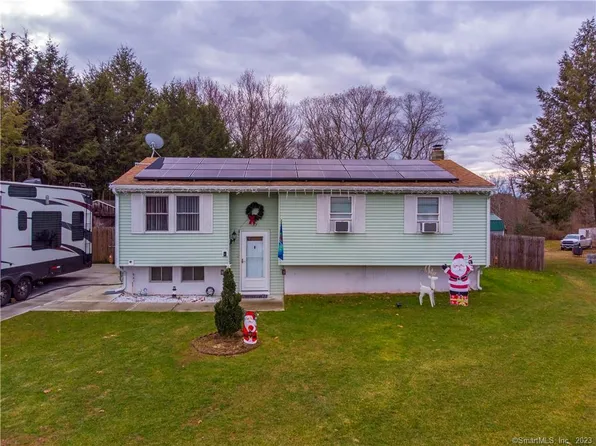 33 North River Lane, Killingly, CT 06239