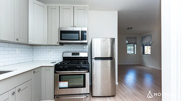 Rented by Nooklyn NYC LLC | media 12