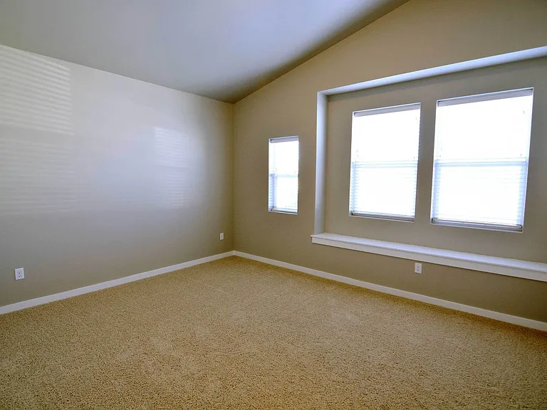 177 Laurel Pkwy — Photo 24