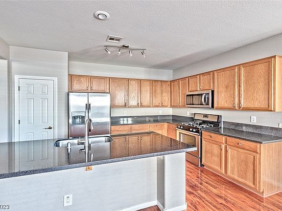 4th image of 44 Vallejo Verde St