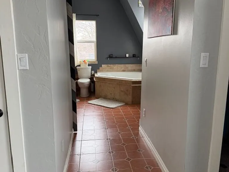 1538 S. 400 E. — Photo 8