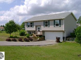 3876 SE Apollo Dr, Traverse City, MI 49685