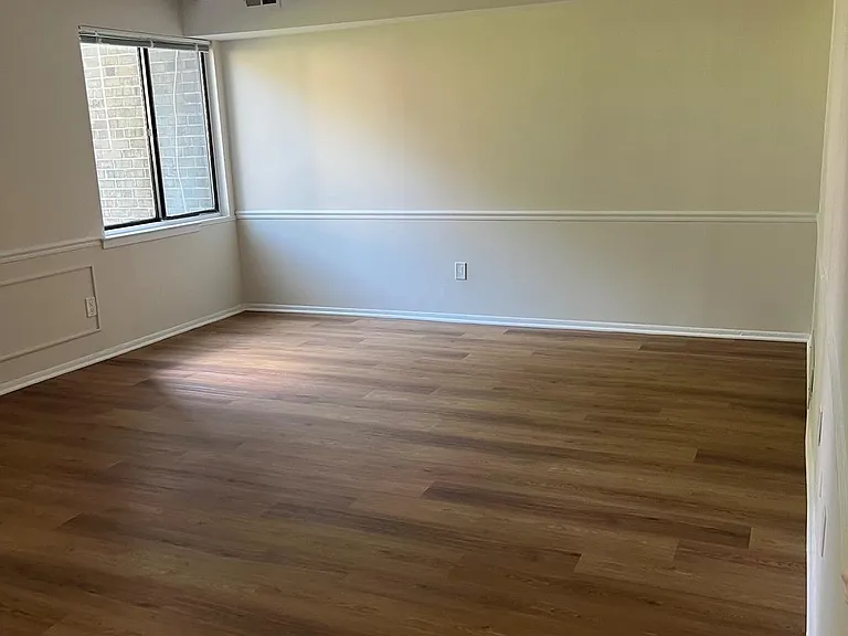 4610 Acton Ct — Photo 9
