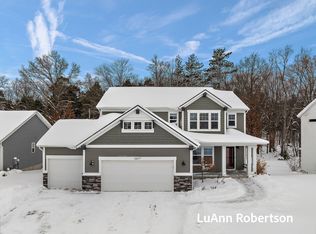 12677 Riverton Rd, Grand Haven, MI 49417