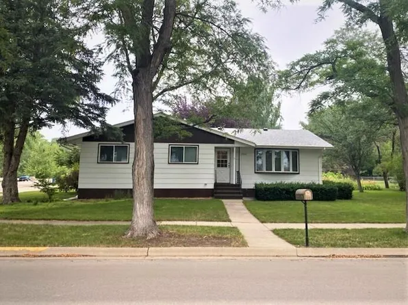 1900 E Capitol Ave, Pierre, SD 57501