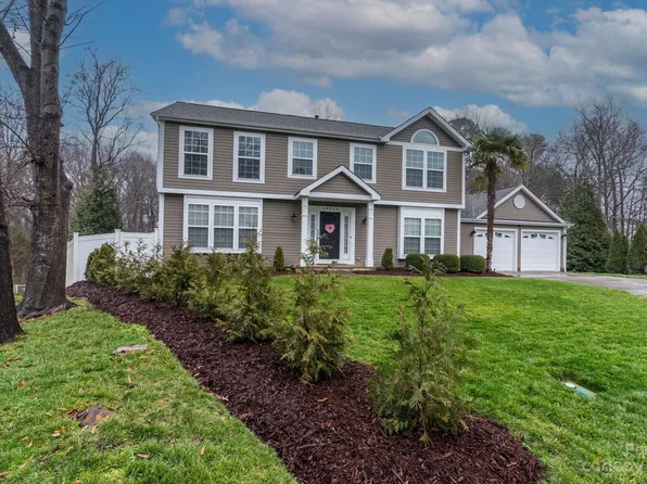 14513 Slate Ct, Pineville, NC 28134