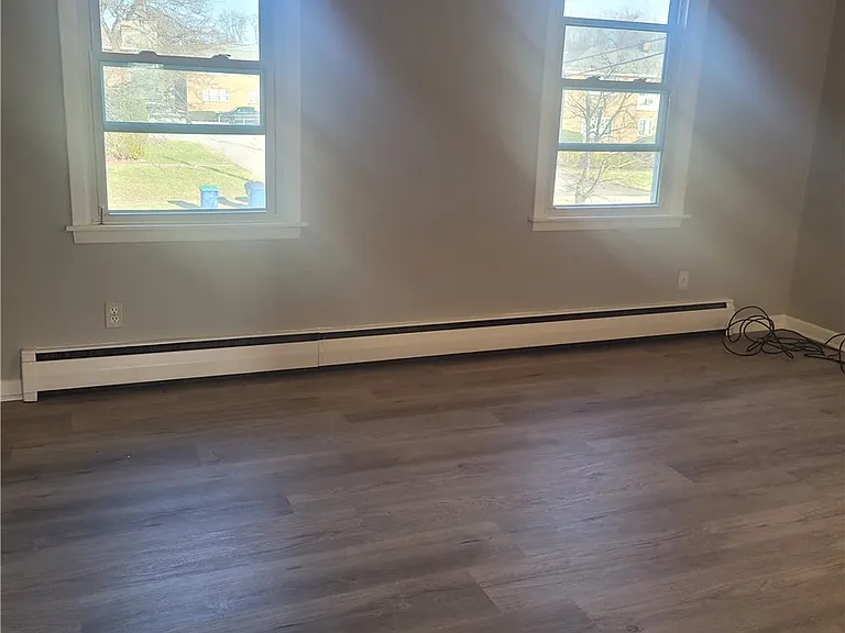 425 Joe McCarthy Dr — Photo 3
