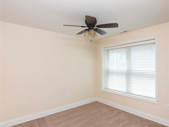 610 Forest Ct APT 2