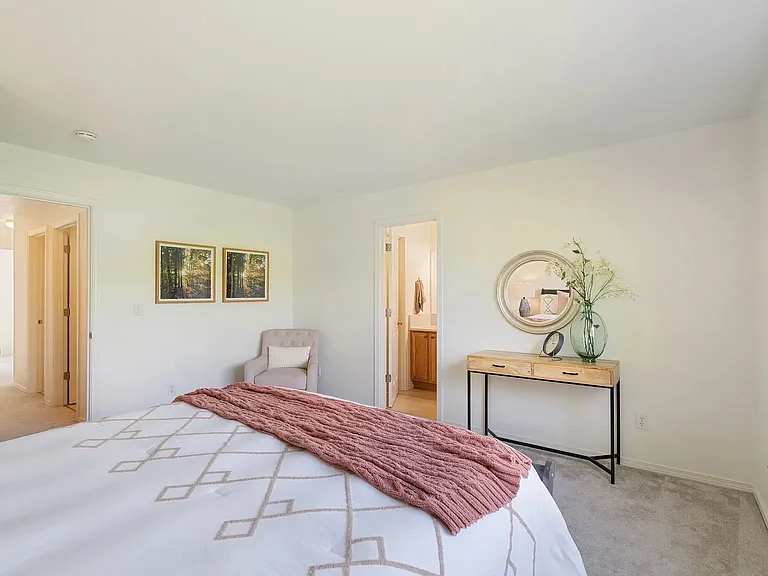 21069 SW Madeira Ter — Photo 22