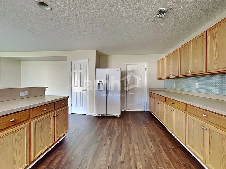 104 Reading Ct — Photo 4