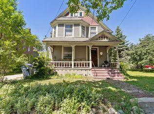 227 James Ave SE, Grand Rapids, MI 49503