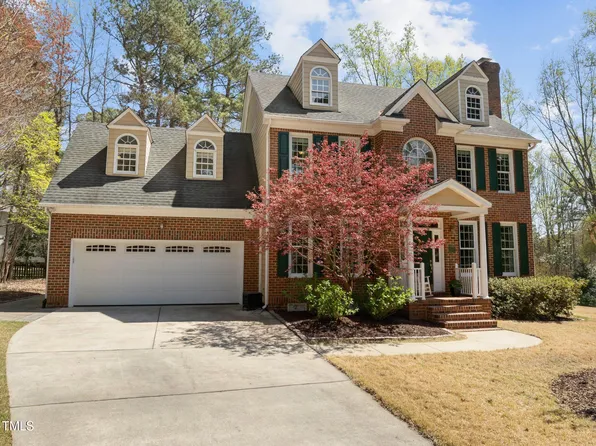5125 Salinas Ct, Holly Springs, NC 27540