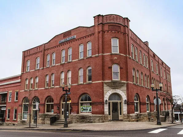 102 E Main St #201, Saint Clairsville, OH 43950