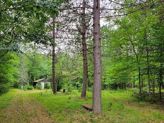3rd image of W13143 Parkway Rd