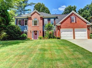 5685 N Hillbrooke Trce, Johns Creek, GA 30005