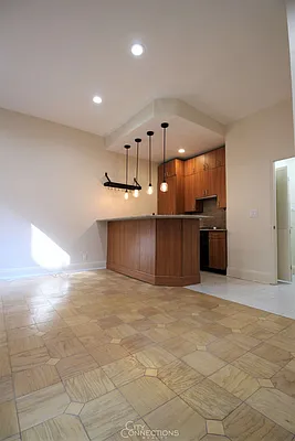 Rented by City Connections Realty | media 23