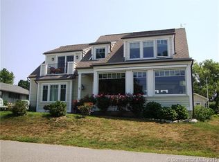 7 Lake Shore Dr, Niantic, CT 06357