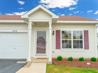 1414 Dahlgren Ln, Minooka, IL 60447