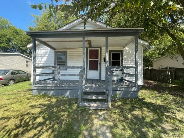 225 Graham St, Emporia, VA 23847