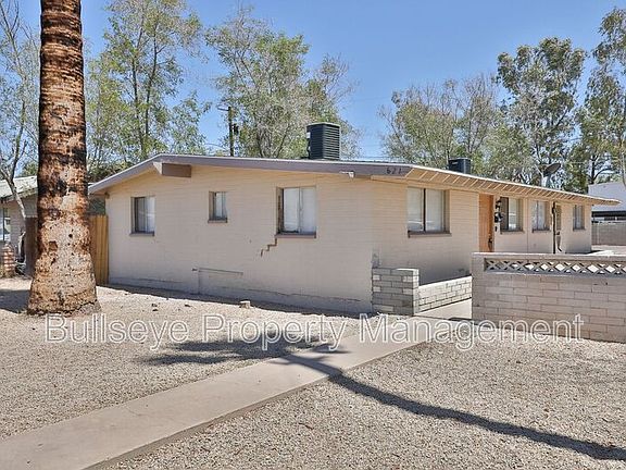 2nd image of 621 S California St APT B