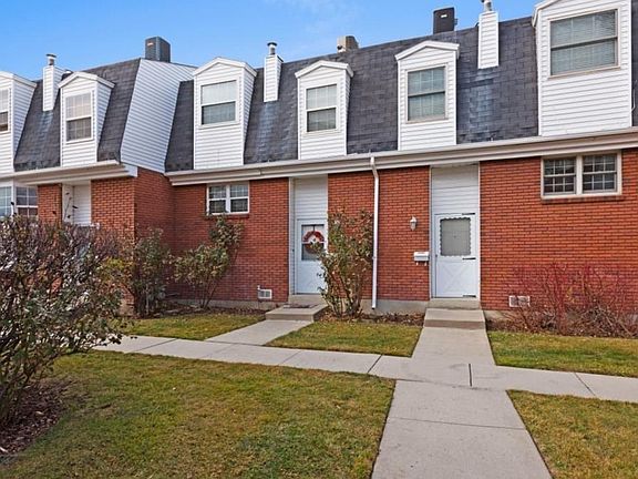 3rd image of 8282 S Williamsburg Park Cir