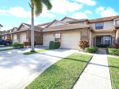 300 Crosswinds Drive #E2, Greenacres, FL, 33413