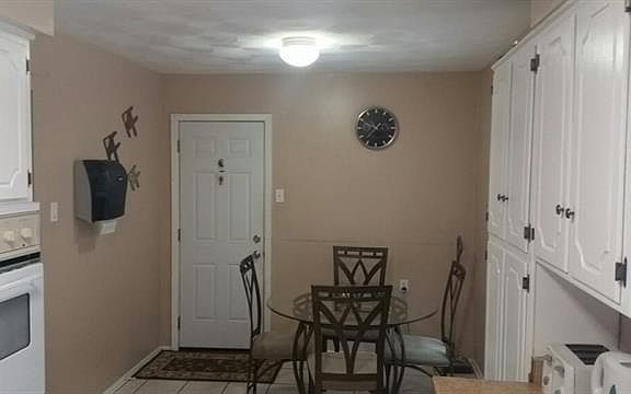 5th image of 1213 Storyglen St