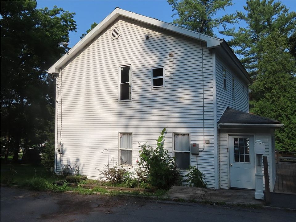 8 Shaw St, Lyons, NY 14489 Zillow