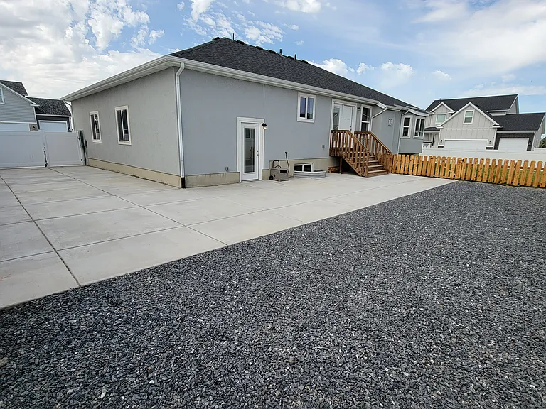 2496 W Glover Ln — Photo 12