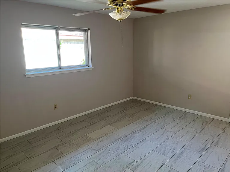 2726 Pickerton Dr — Photo 8