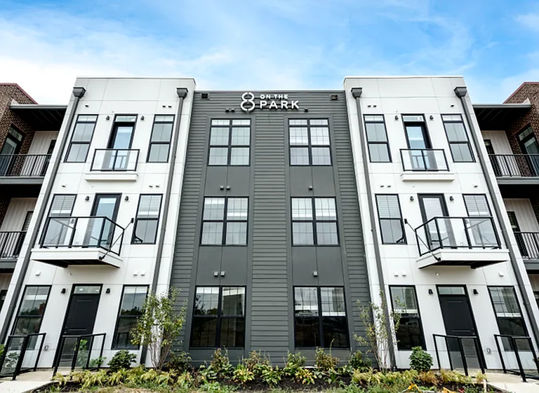 8 on the Park Exterior