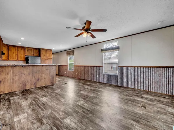 418 Henderson St, Gadsden, AL 35904