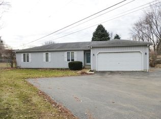 75 Tyler St, Oswego, IL 60543