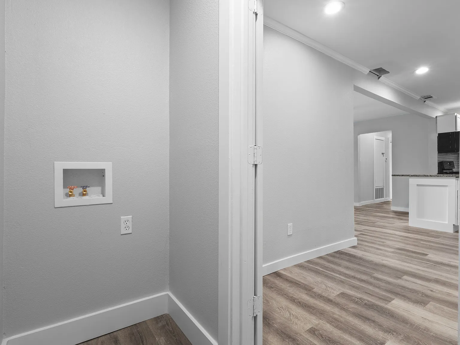 4 bed, 1240 sqft, $2,200 — Photo 3