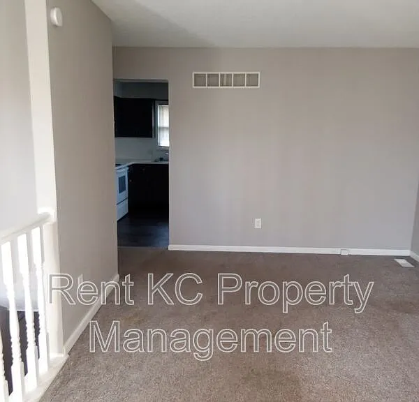 7013 Orchard St — Photo 17