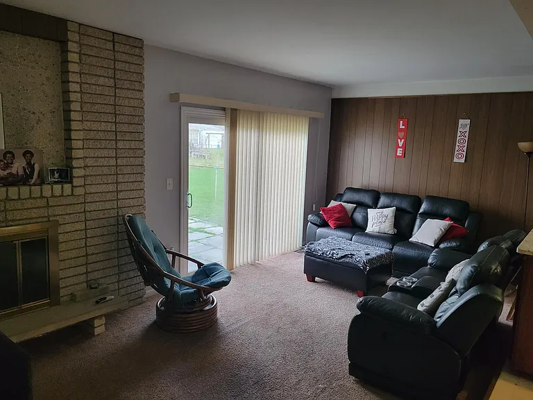 27428 Audrey Ave — Photo 7