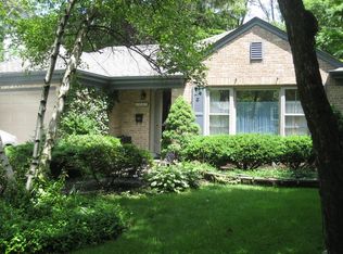 2757 Central Park Ave, Evanston, IL 60201